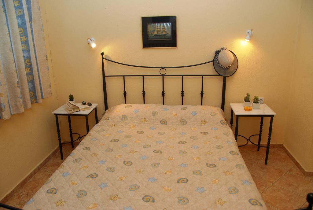 Zorbas Apartments Volissos Rum bild